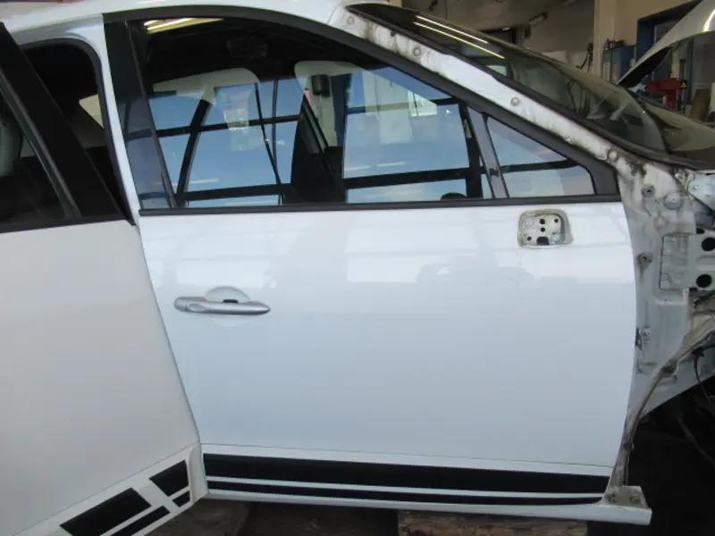 Porte avant droite