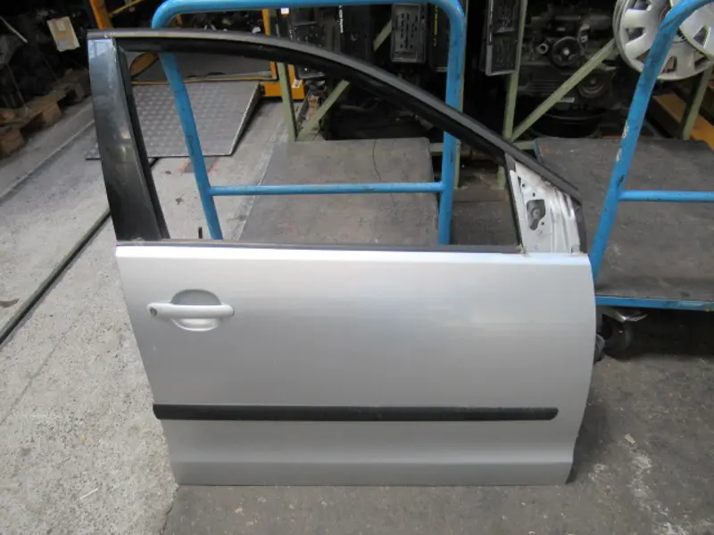 Porte avant droite