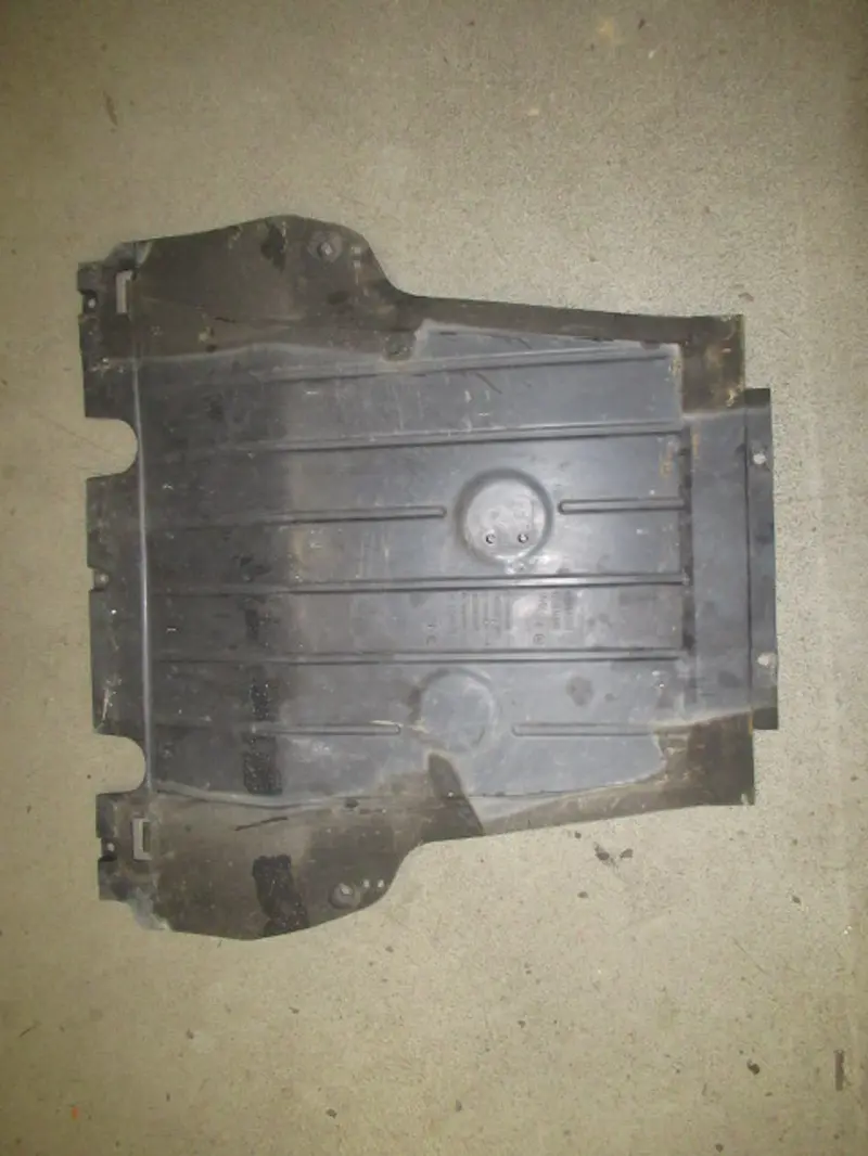 Protection moteur inférieure