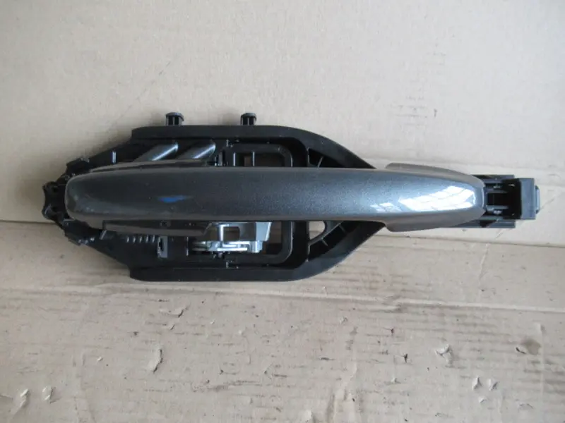 Poignée de porte extérieure