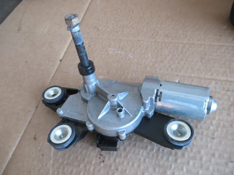 Moteur essuie-glace arrière