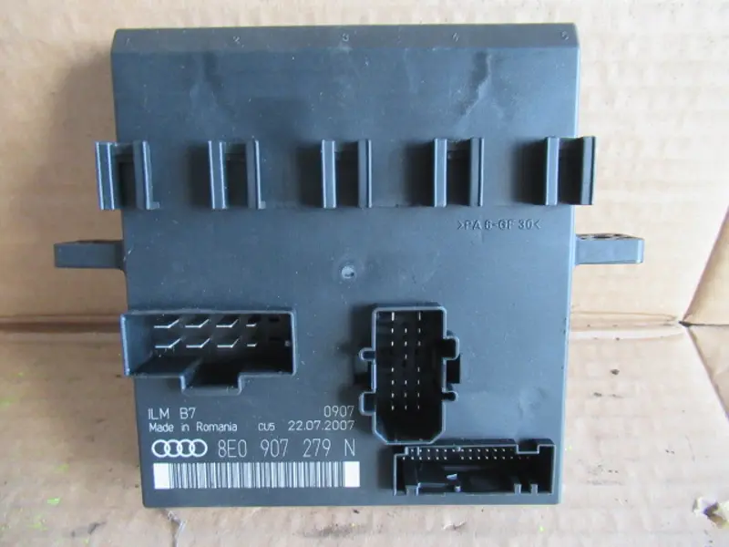 Calculateur réseau de bord
