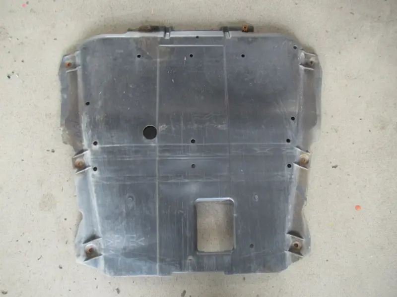 Motorschutz unten