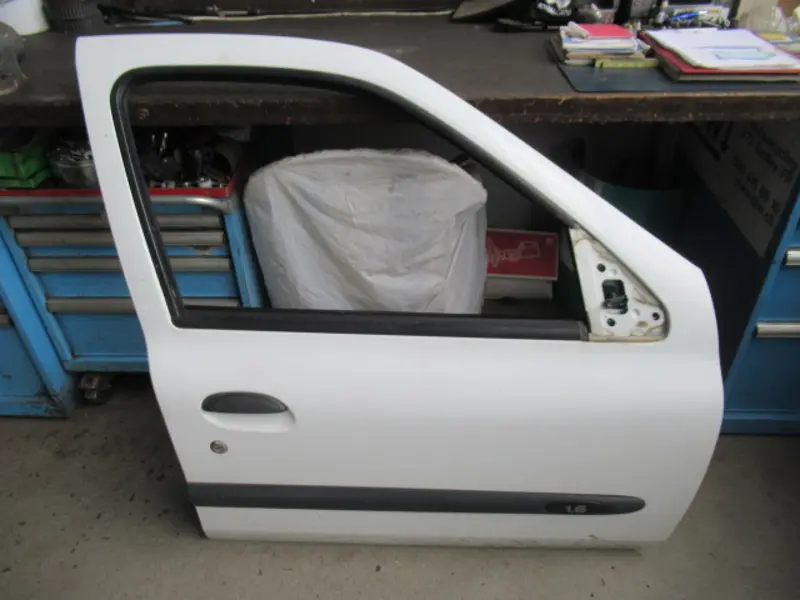 Porte avant droite