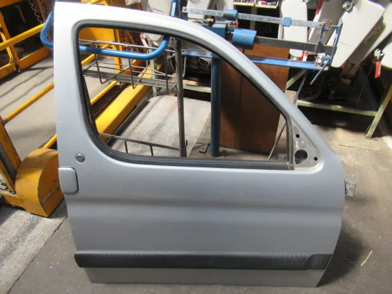 Porte avant droite