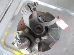 Achsschenkel vorne rechts