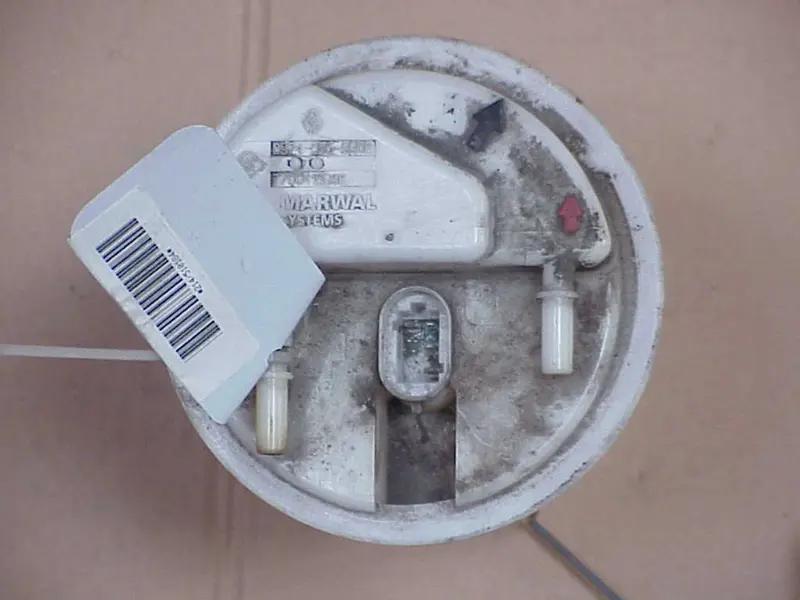 Pompe à essence électrique