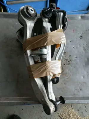 Querlenker vorne rechts