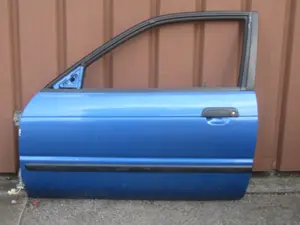 Türe links (2/3-türig)