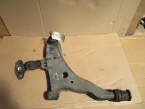 Bras de suspension avant droit