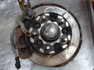 Achsschenkel vorne rechts