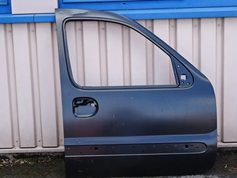 Porte avant droite