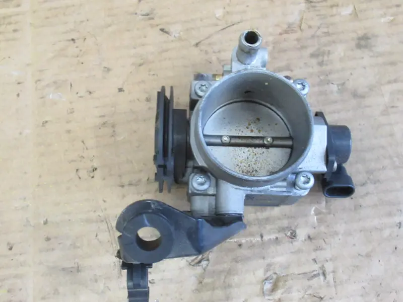 Papillon des gaz électrique