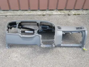 Armaturenbrett Airbag