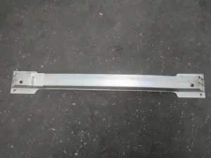 Stossstangenhalter hinten