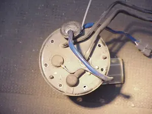 Pompe à essence électrique