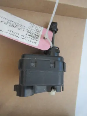 Moteur de réglage phare