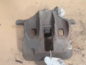 Bremszange vorne links