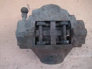 Bremszange hinten links