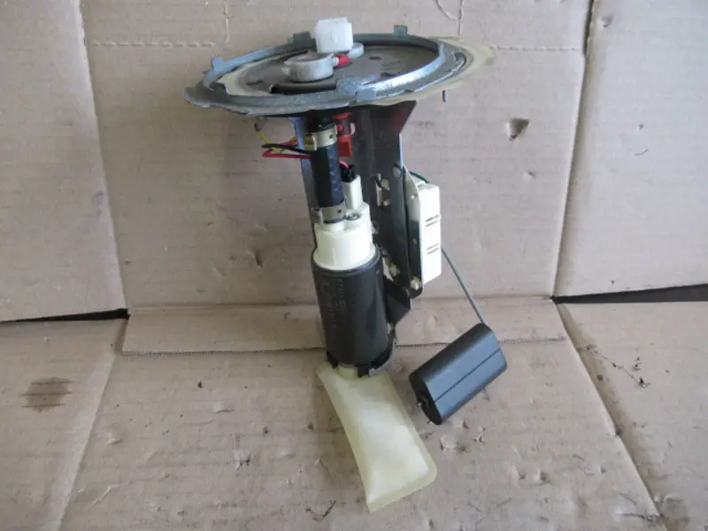 Pompe à essence électrique