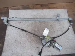 Fensterheber vorne links