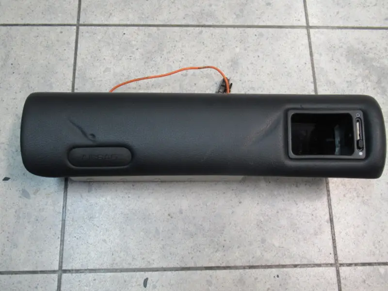 Airbag avant droit