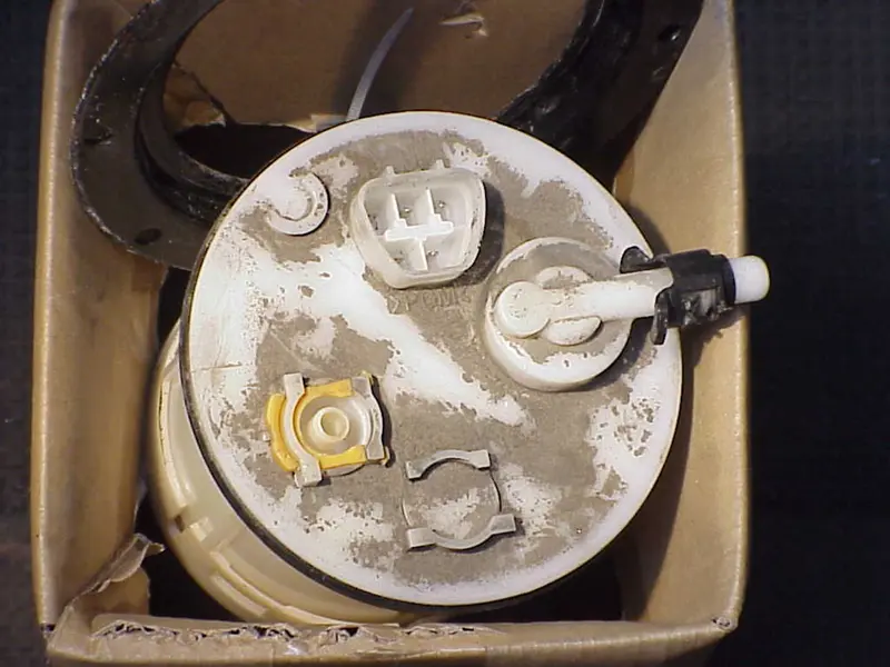 Pompe à essence électrique
