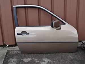 Türe rechts (2/3-türig)