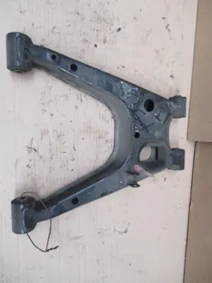 Bras de suspension arrière droit