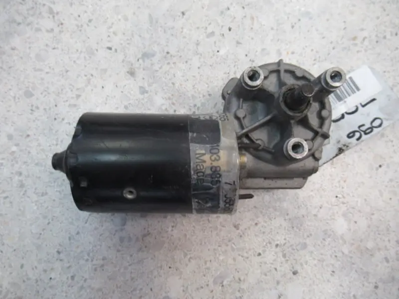 Wischermotor vorne