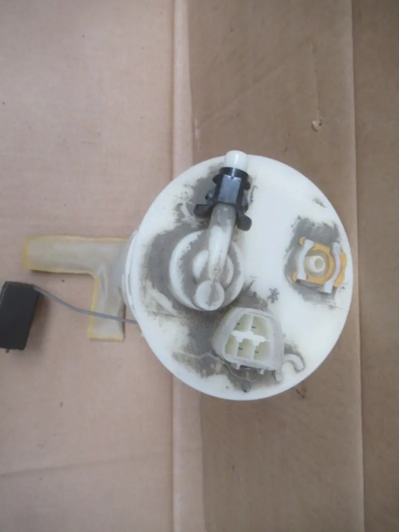 Pompe à essence électrique