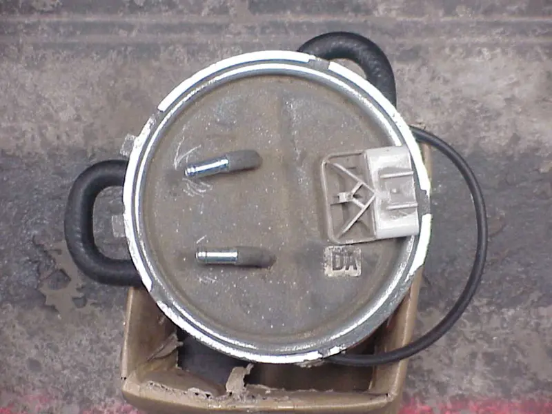 Pompe à essence électrique