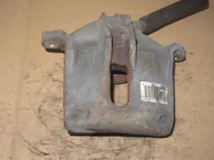 Bremszange vorne links