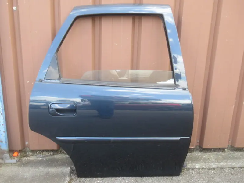 Porte arrière droite
