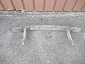 Stossstangenhalter hinten