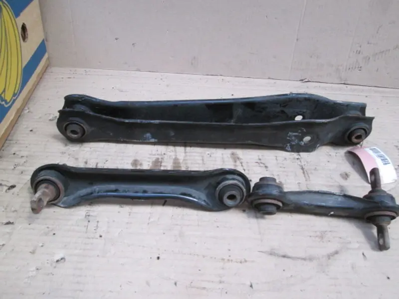Querlenker hinten rechts