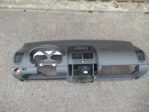 Armaturenbrett Airbag