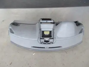 Armaturenbrett Airbag