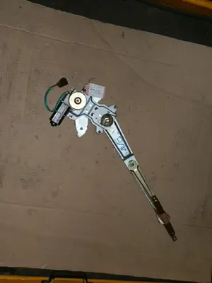 Fensterheber vorne links