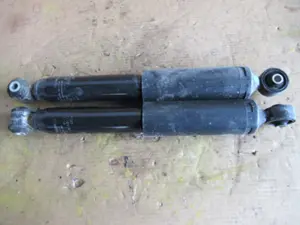 Stossdämpfer hinten