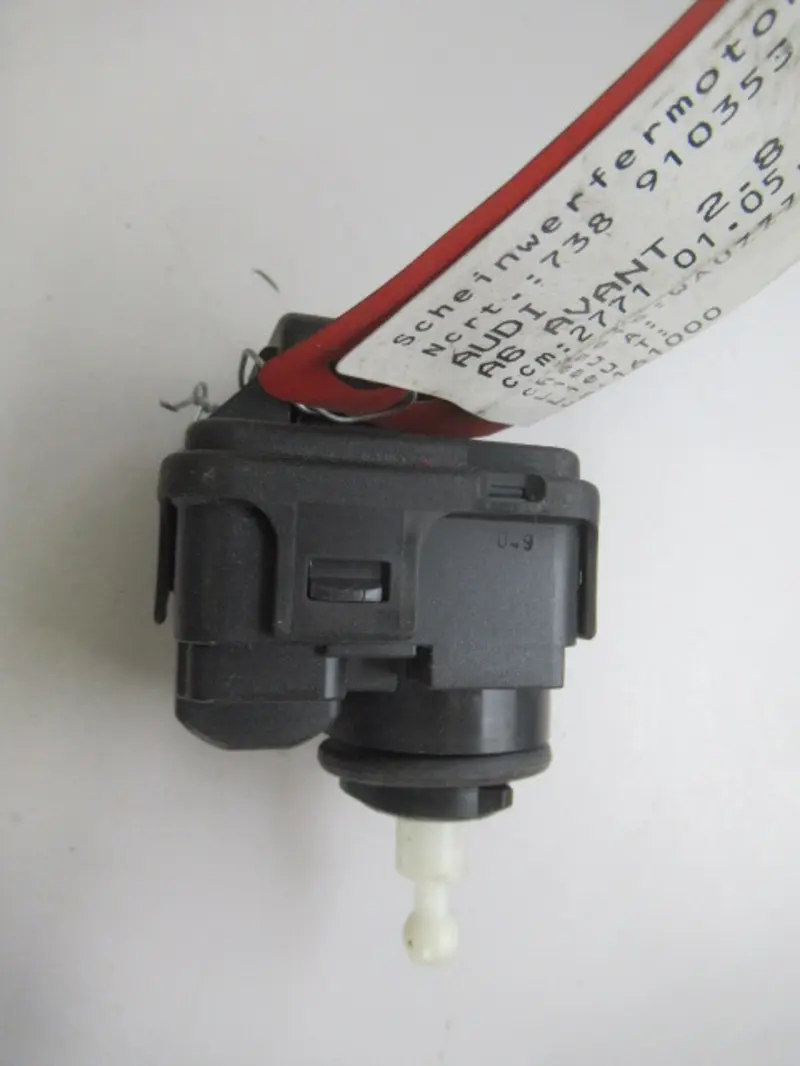 Moteur de réglage phare