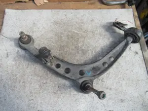 Querlenker vorne rechts