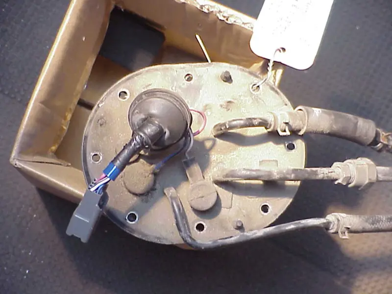 Pompe à essence électrique