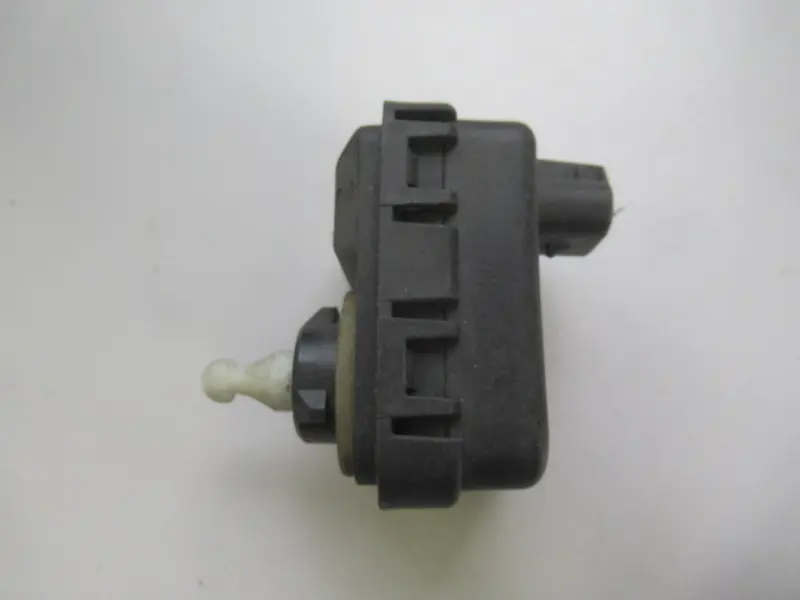 Scheinwerfermotor