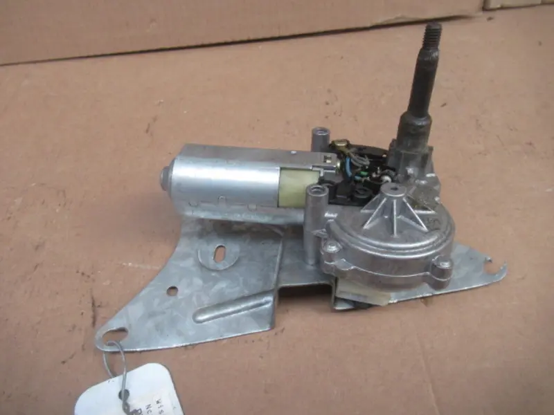 Moteur essuie-glace arrière