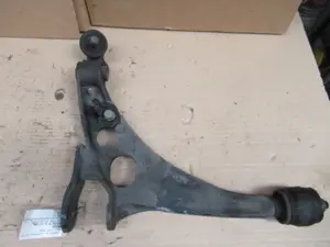 Bras de suspension avant droit