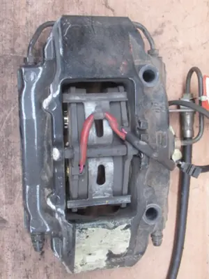 Bremszange hinten links