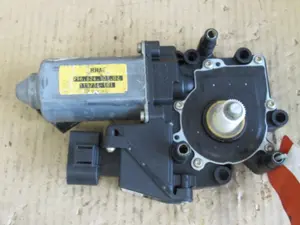 Fensterheber vorne links