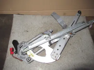 Fensterheber vorne links